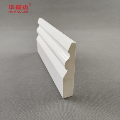 Buen precio Molduras decorativas de espuma impermeables, molduras de PVC en línea