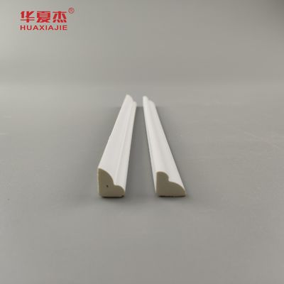 Buen precio Perfiles plásticos blancos de la protuberancia de las molduras de corona para la decoración interior en línea