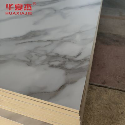 Buen precio Panel de pared de WPC de diseño moderno 4ft X 8ft Panel de decoración impermeable para el interior / exterior en línea