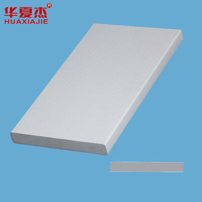 Buen precio Moldura de PVC blanca para aplicaciones interiores - Impermeable, duradera con acabado de superficie lisa en línea