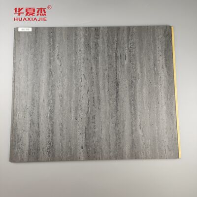 Calidad el panel de pared de WPC de la anchura de 600m m respetuoso del medio ambiente a prueba de humedad para la decoración interior Fábrica