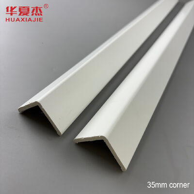 Buen precio Esquina de PVC blanco 35 mm moldeado en PVC a prueba de agua y duradero para decoración interior en línea
