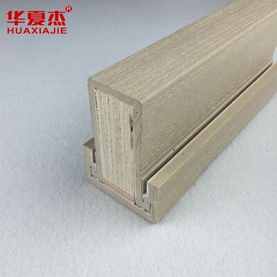 Buen precio Cuadro de puerta WPC resistente al agua de larga duración con patrón de grano de madera para uso interior y exterior En línea
