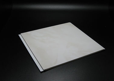 Buen precio el techo del PVC del panal de 250m m teja el plástico decorativo para el cuarto de baño en línea