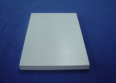 Buen precio Moldeado celular del ajuste del PVC del vinilo, tablero blanco del ajuste del PVC de la decoración en línea
