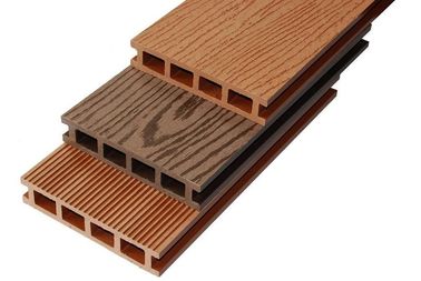 Buen precio Tableros de cubierta del hueco WPC/Decking compuestos fuertes del suelo de la madera en línea