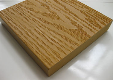 Buen precio Tableros plásticos del Decking/de suelo del compuesto WPC de madera sólida antirresbaladizos en línea