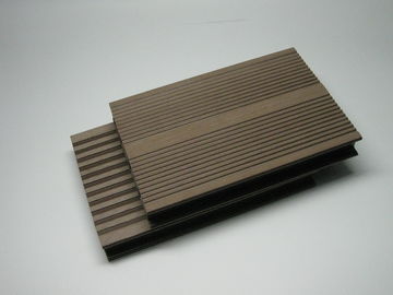 Buen precio Tableros de suelo al aire libre de la cubierta de la espuma compuesta del PVC para la cafetería en línea