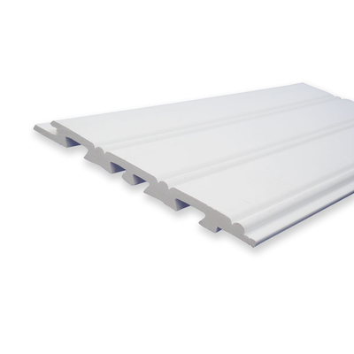 Buen precio ULTRAVIOLETA proteja el tamaño blanco 5.4inch X 0.4inch del tablaje del vinilo del panel del revestimiento del PVC en línea